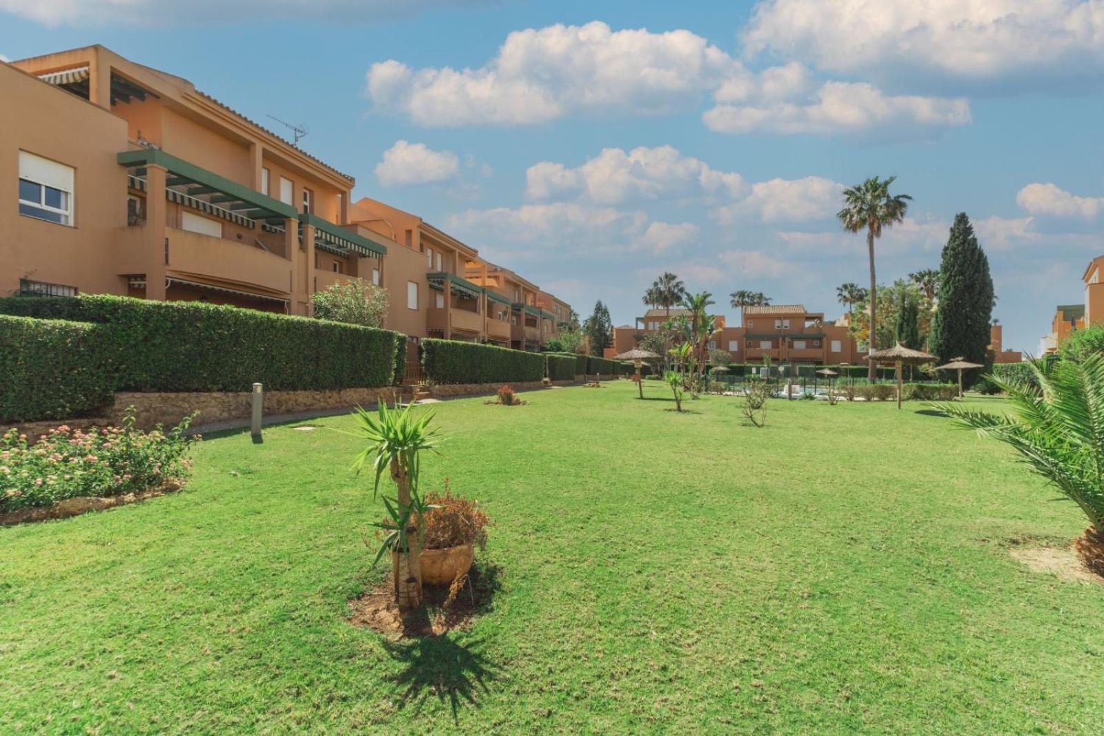 Apartament Urbanizacion Jardin Del Golf 1 Novo Sancti Petri Zewnętrze zdjęcie